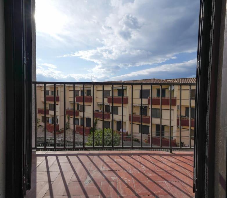 Bonito Apartamento Equipado, Cerca De La Playa Empuriabrava Exteriör bild