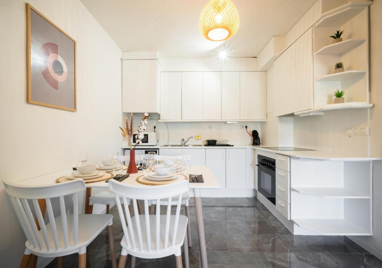 Bonito Apartamento Equipado, Cerca De La Playa Empuriabrava Exteriör bild